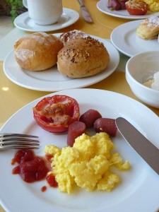 エジプト旅行記、2日目/ホテルの朝食と空港までの交通手段