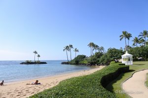 ハワイ旅行でiPhoneやAndroidをお得に使う方法！必ず設定して高額請求回避！