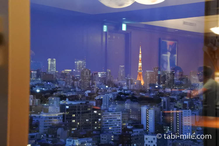 ウェスティンホテル東京　エグゼクティブクラブラウンジ　窓からの景色夜景