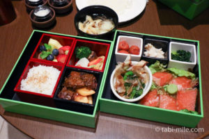 軽井沢マリオットホテルのルームサービスはメニューが少なくお弁当形式で残念ですが味は美味しい♪