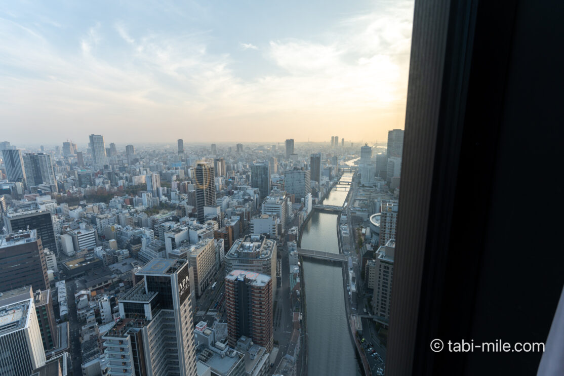 コンラッド大阪_ツインプレミアムビュールーム 部屋からの景色