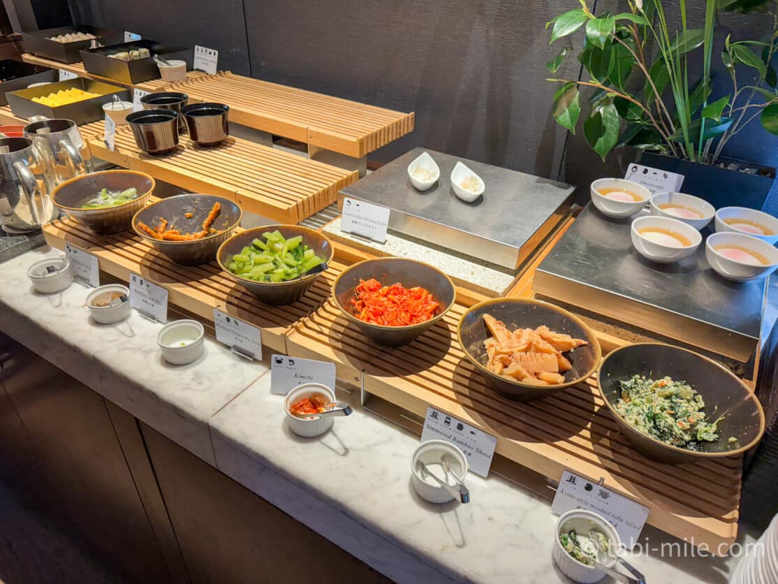 コンラッド東京朝食ビュッフェの様子 和食
