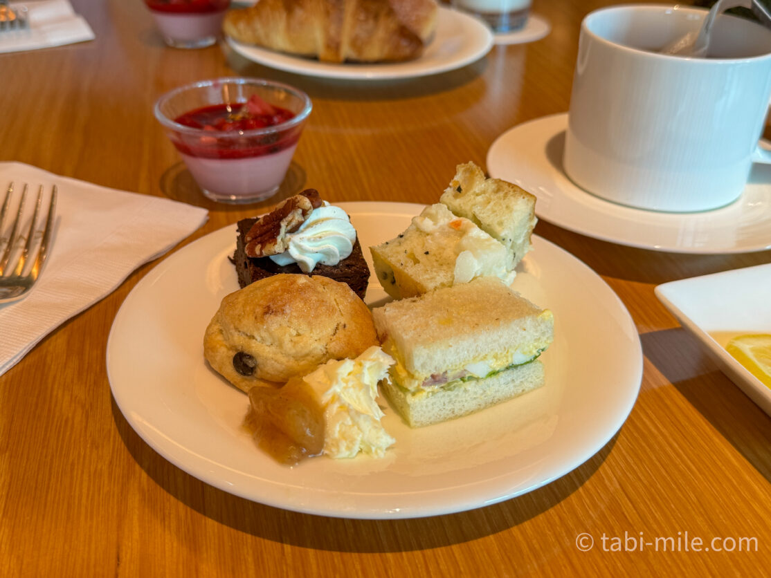 コンラッド東京エグゼクティブラウンジ ラウンジ アフタヌーンティー 実際に食べたスイーツ
