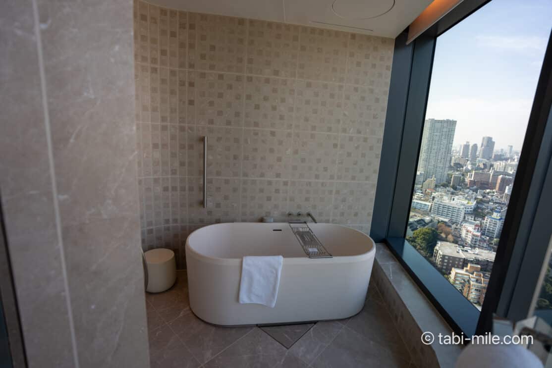 JWマリオット・ホテル東京宿泊記|ジュニアスイート、ベイデラックス、アーバンデラックスレビュー!圧巻のプールも写真で解説