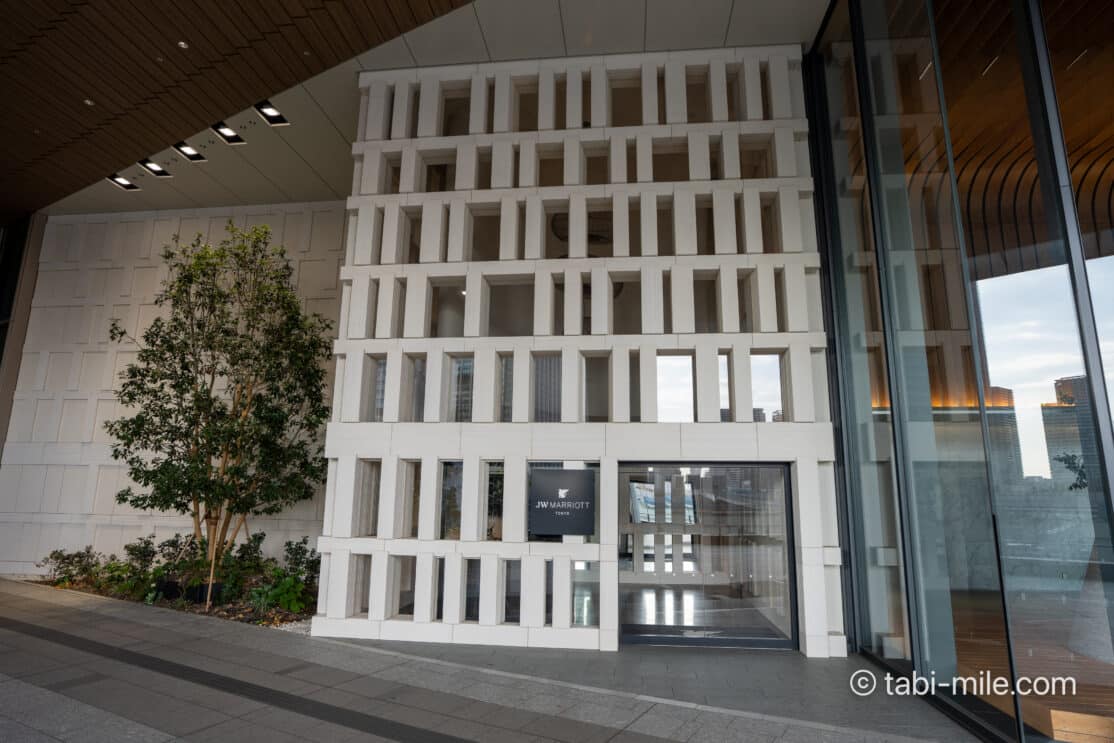 JWマリオット・ホテル東京宿泊記|ジュニアスイート、ベイデラックス、アーバンデラックスレビュー!圧巻のプールも写真で解説