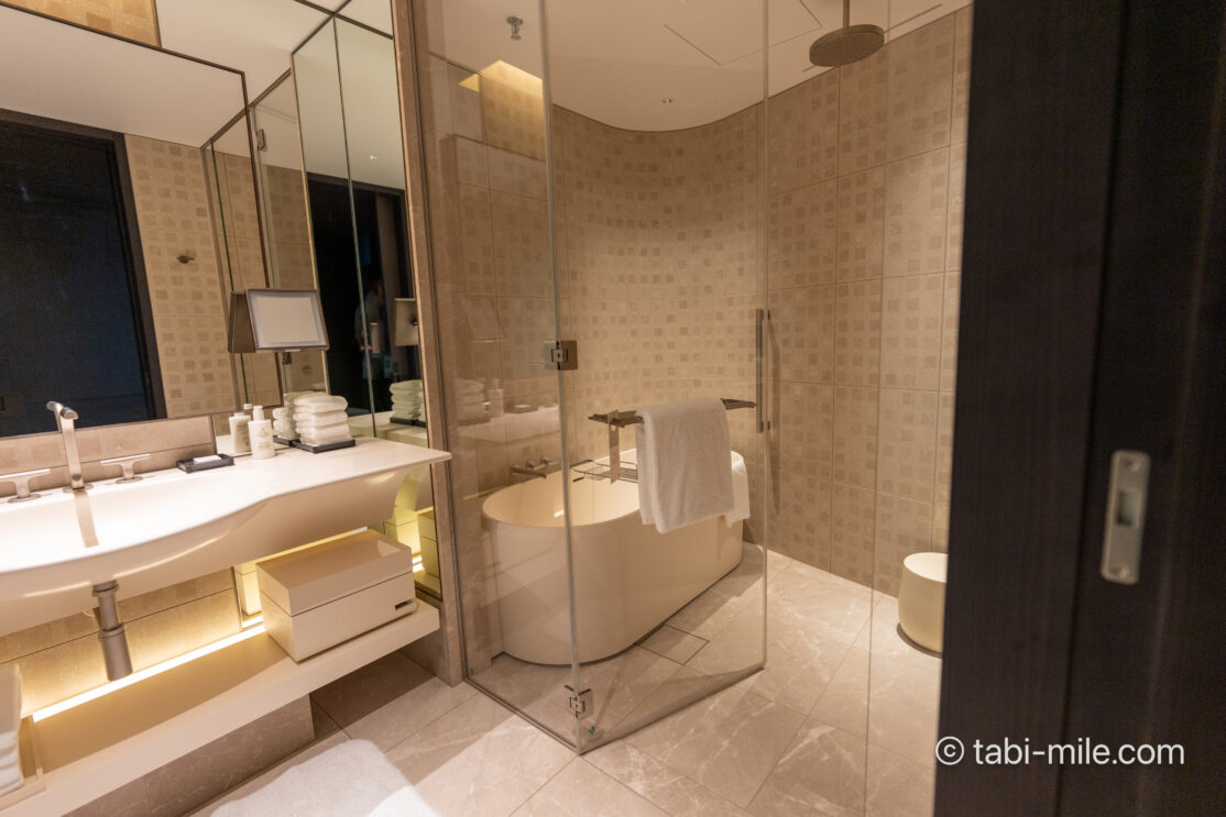 JWマリオット・ホテル東京宿泊記|ジュニアスイート、ベイデラックス、アーバンデラックスレビュー!圧巻のプールも写真で解説