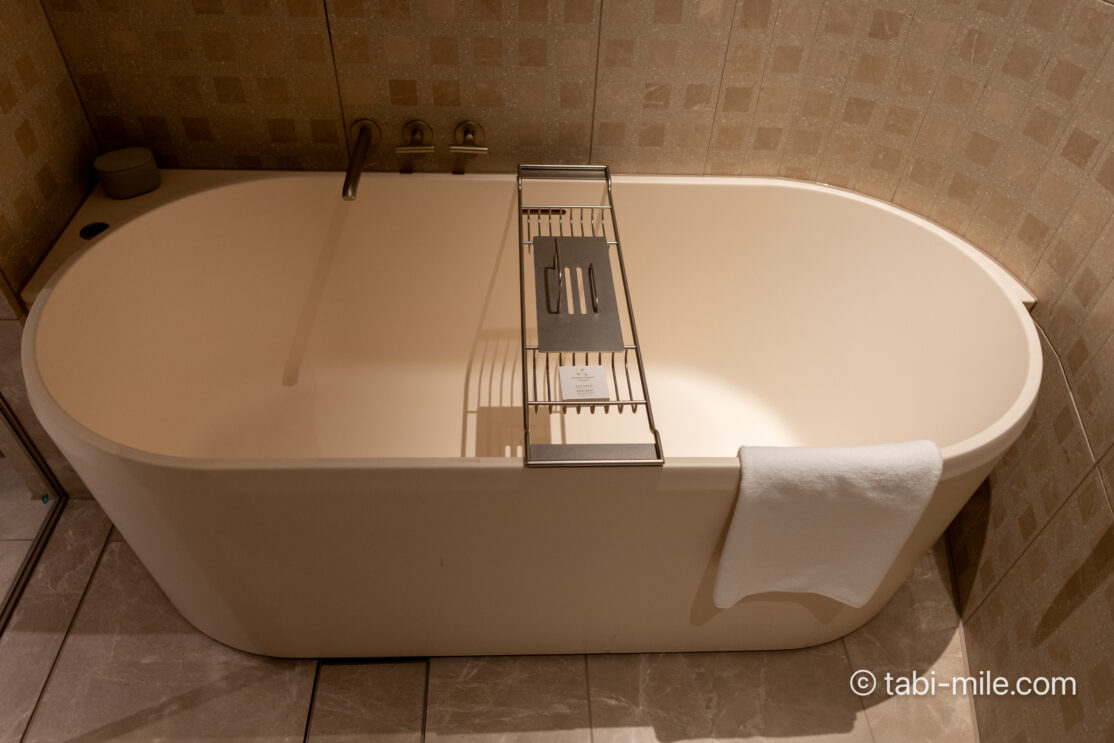 JWマリオット・ホテル東京宿泊記|ジュニアスイート、ベイデラックス、アーバンデラックスレビュー!圧巻のプールも写真で解説