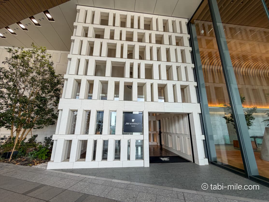JWマリオット・ホテル東京宿泊記|ジュニアスイート、ベイデラックス、アーバンデラックスレビュー!圧巻のプールも写真で解説