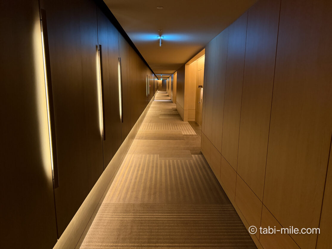 JWマリオット・ホテル東京宿泊記|ジュニアスイート、ベイデラックス、アーバンデラックスレビュー!圧巻のプールも写真で解説